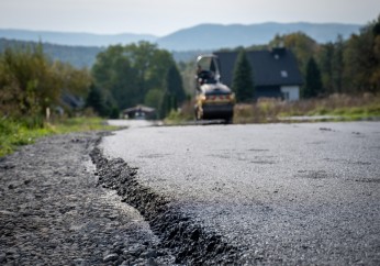 Dotacja na przebudowę drogi w Głogoczowie 
