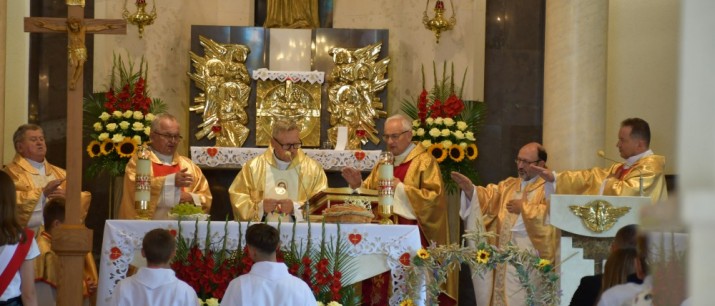 30. rocznica erygowania parafii w Bysinie