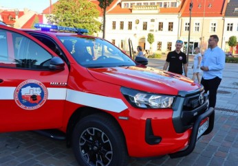 Nowy Wóz Ratowniczo-Rozpoznawczy Toyota Hilux 4×4 dla Grupy Poszukiwawczo-Ratowniczej 