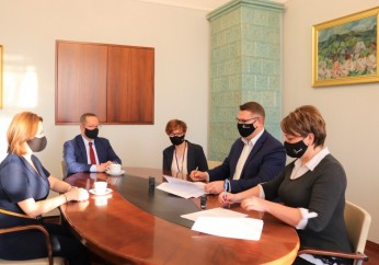Podpisano umowę na powstanie Centrum Usług Społecznych w Myślenicach!