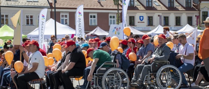 Osoby z niepełnosprawnościami obchodziły Małopolski Dzień Godności w Myślenicach