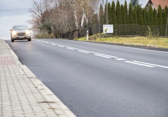 Remont drogi wojewódzkiej nr 955, nowa nawierzchnia asfaltowa w Jaworniku