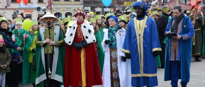 Orszak Trzech Króli - barwna parada przeszła ulicami Myślenic