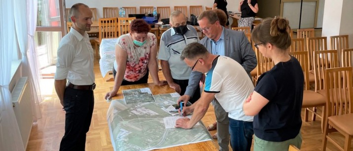 Mieszkańcy Jawornika konsultowali projekt budowy węzła na Zakopiance