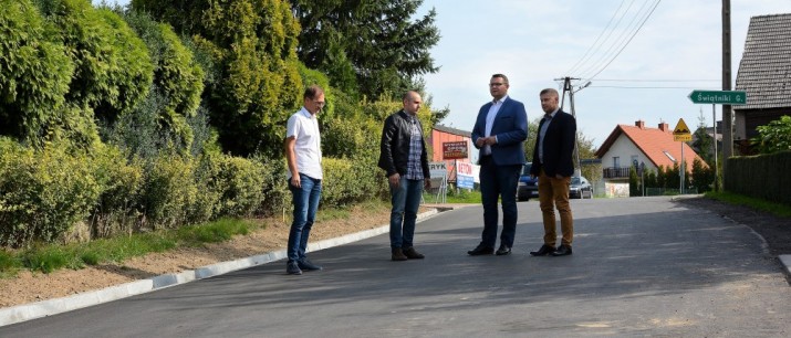 Droga gminna w Krzyszkowicach po gruntownym remoncie