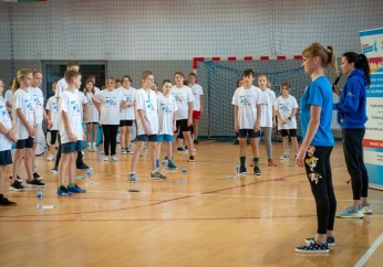 Alternatywne lekcje WF-u z Moniką Pyrek w hali Sport Myślenice
