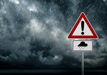 Ostrzeżenie: Silny deszcz z burzami (3 stopień)