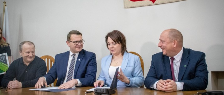 Dofinansowanie na modernizację drogi gminnej w Łękach