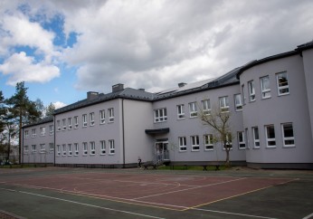 Budynek Zespołu Szkolno-Przedszkolnego w Myślenicach przeszedł gruntowną modernizację